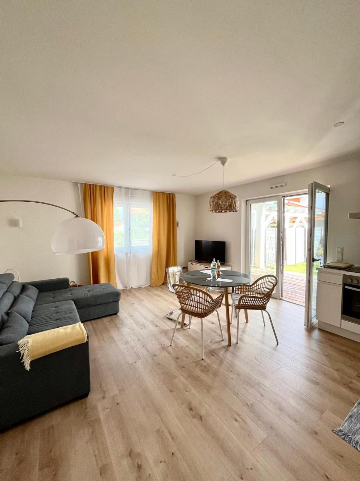 Ferienwohnung Am Bayrischen Meer Übersee エクステリア 写真